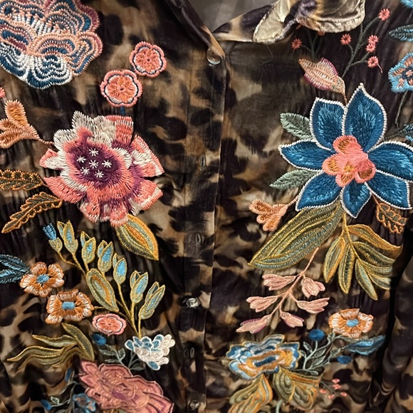 Johnny Was Velvet Embroidered Blouse Small - Picture 3 of 4